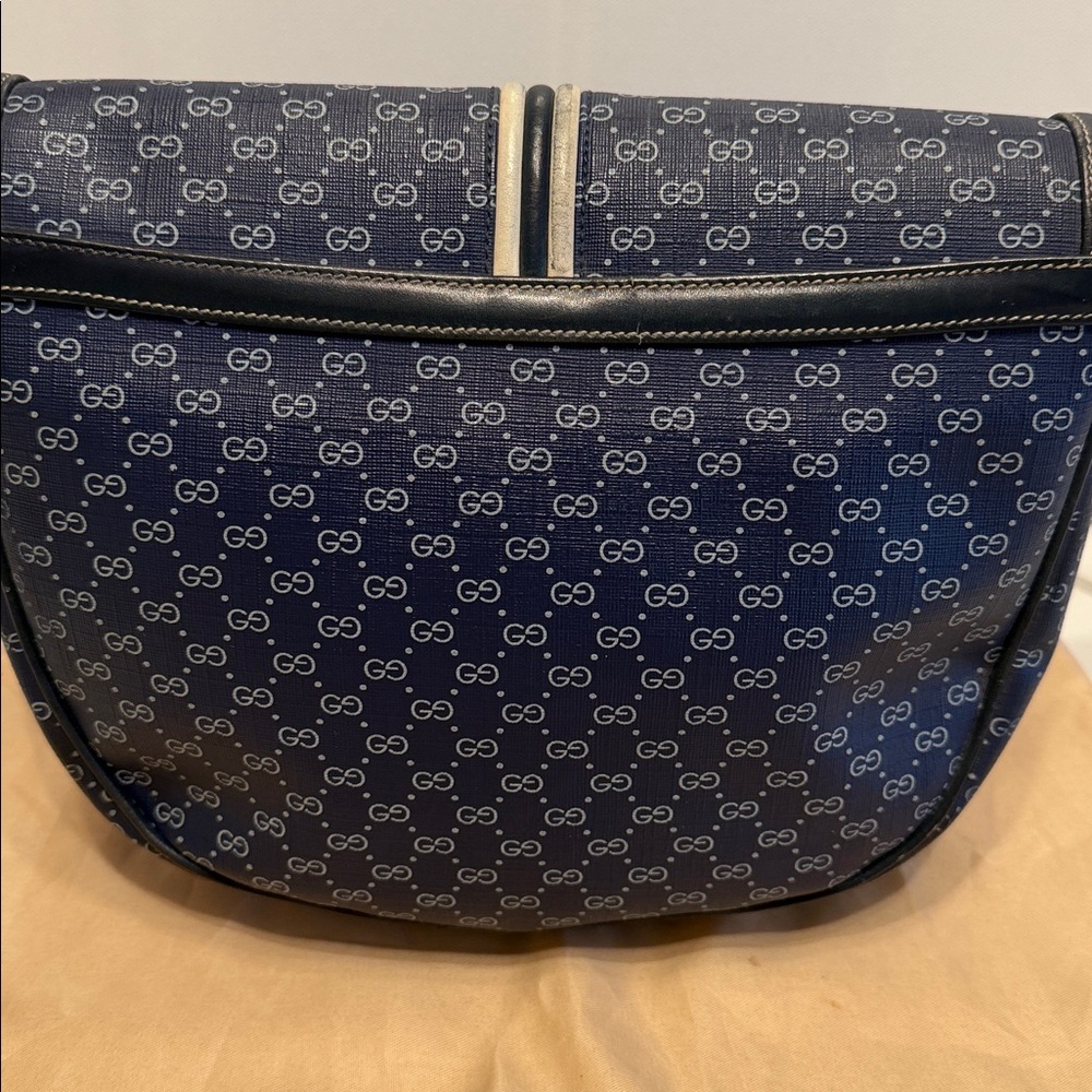 Vintage Gucci Navy Blue Crossbody Bag - Picture 4 of 12